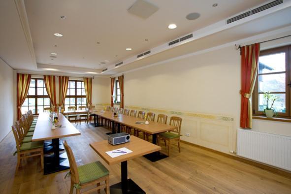 Hotel Gasthof Neumayr Obertrum am See Exterior foto